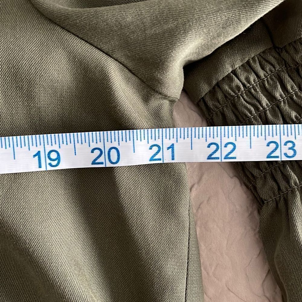 New York and Company Babydoll Dress. Size Medium. Army Green - Picture 8 of 11